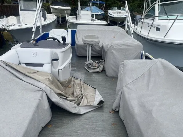 Slide: The Image of Godfrey Sweetwater 2186 FS 2022 - 3