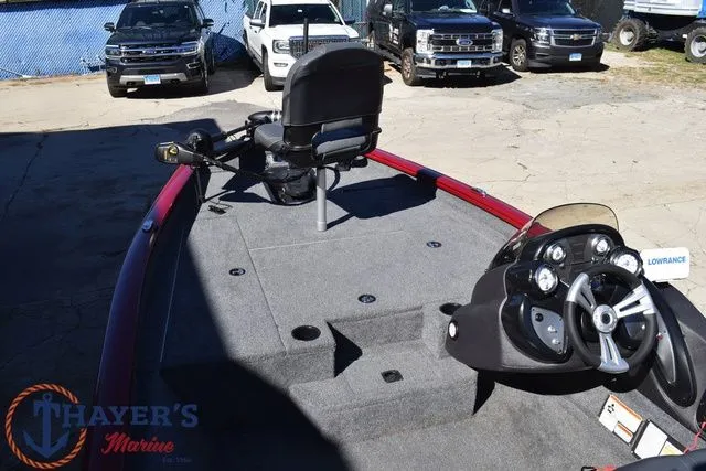 Slide: The Image of Tracker PRO175 2021 - 12