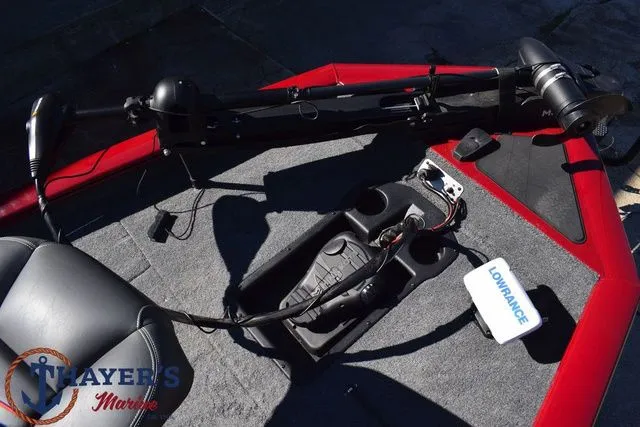 Slide: The Image of Tracker PRO175 2021 - 16