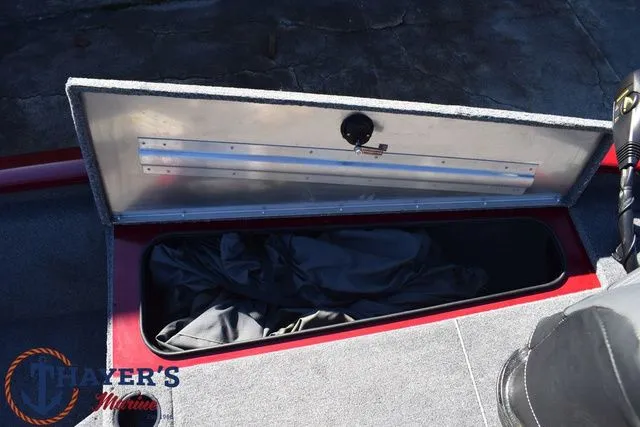 Slide: The Image of Tracker PRO175 2021 - 23