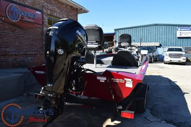 Slide: The Image of Tracker PRO175 2021 - 7