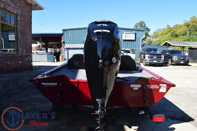 Slide: The Image of Tracker PRO175 2021 - 8