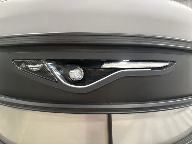 Slide: The Image of Bennington M Quad Bench 26 MSL Tritoon 2026 - 11