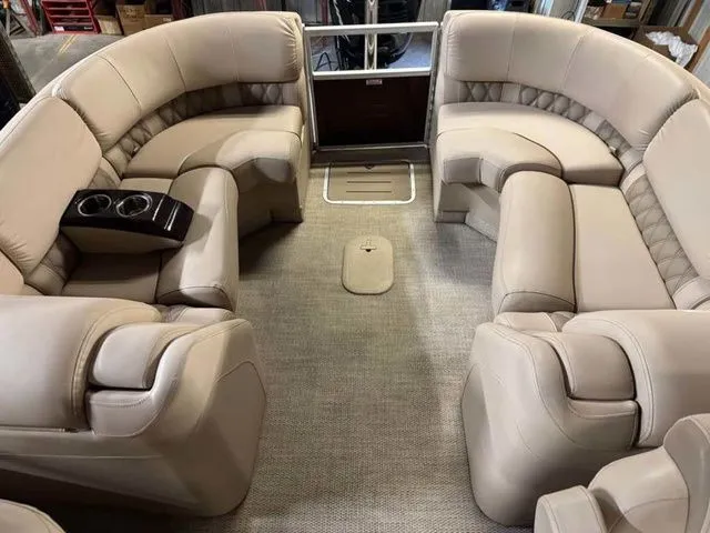 Slide: The Image of Bennington 23 RSR 2017 - 6