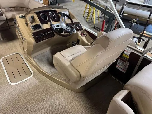 Slide: The Image of Bennington 23 RSR 2017 - 9