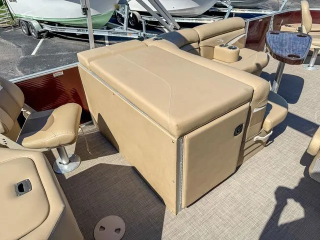 Slide: The Image of Bennington 20 SFX 2016 - 17