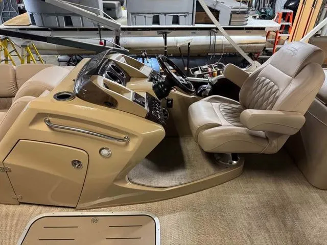 Slide: The Image of Bennington 23 RSR 2017 - 8