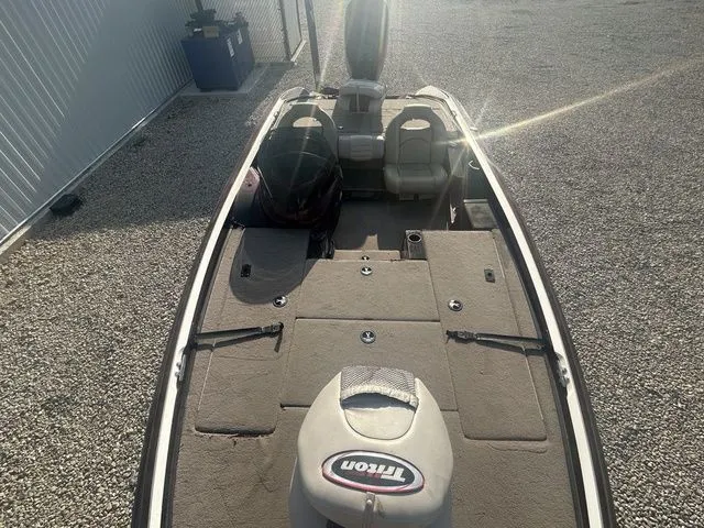 Slide: The Image of Skeeter ZX225 2019 - 17