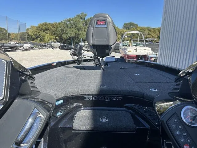 Slide: The Image of Ranger Boats Z520C Ranger Cup Equipped 2020 - 17