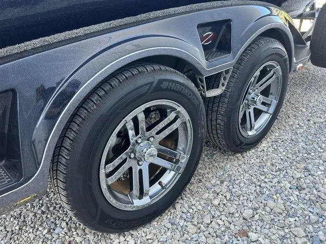 Slide: The Image of Ranger Boats Z520C Ranger Cup Equipped 2020 - 8