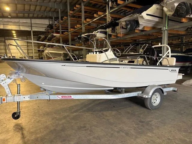 Slide: The Image of Boston Whaler 17 Montauk 2026 - 3