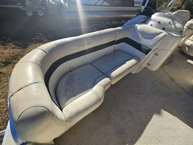 Slide: The Image of Godfrey 200RE 2007 - 4