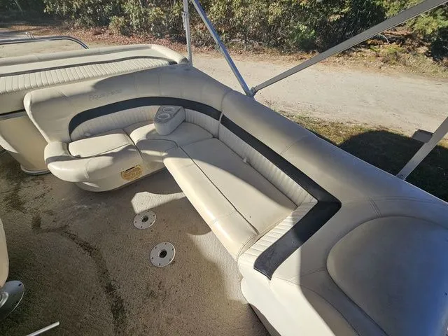 Slide: The Image of Godfrey 200RE 2007 - 6