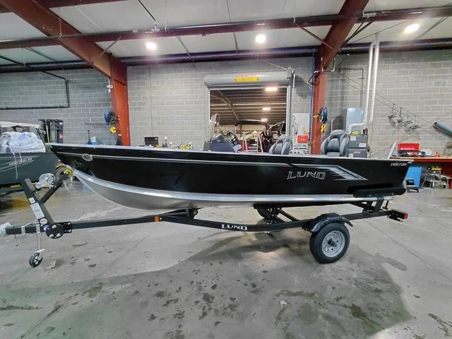 Slide: The Image of Lund 1400 Fury SS 2026 - 10