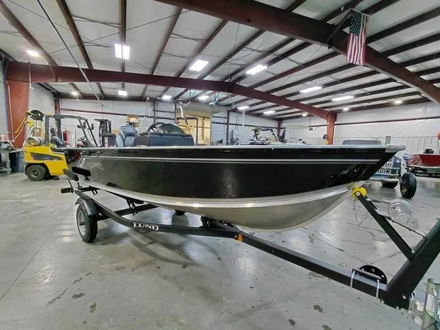 Slide: The Image of Lund 1400 Fury SS 2026 - 9