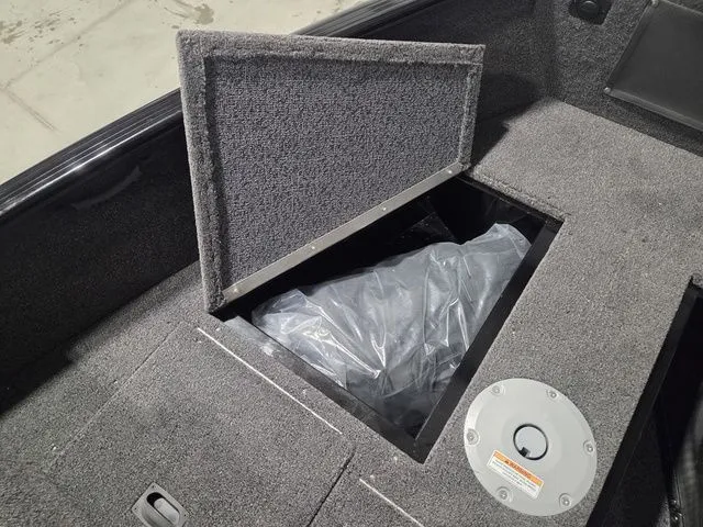 Slide: The Image of Lund 1650 Rebel XL Sport 2026 - 19