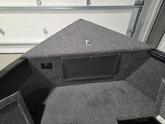 Slide: The Image of Lund 1650 Rebel XL Sport 2026 - 20