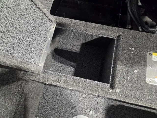 Slide: The Image of Lund 1650 Rebel XL Sport 2026 - 6