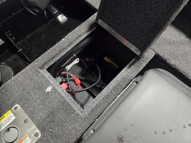 Slide: The Image of Lund 1650 Rebel XL Sport 2026 - 7