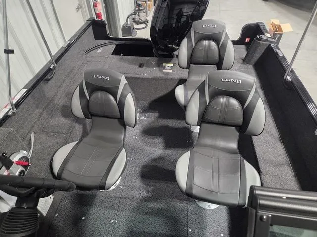 Slide: The Image of Lund 1650 Rebel XL Sport 2026 - 8