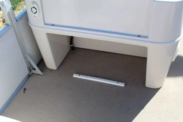 Slide: The Image of Harris Super Sunliner 200 2000 - 16