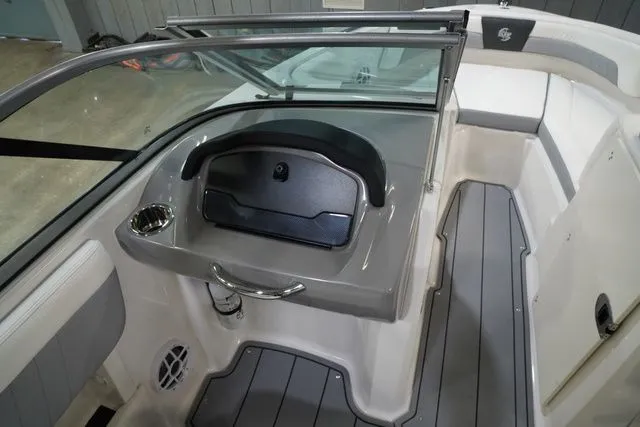 Slide: The Image of Chaparral 21 Surf 2022 - 16