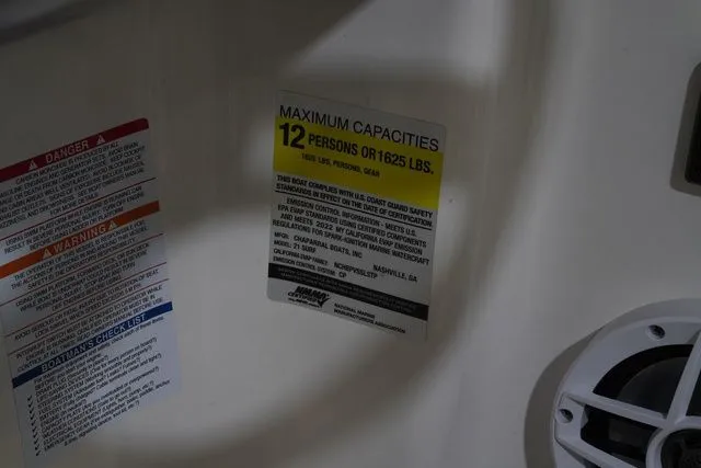 Slide: The Image of Chaparral 21 Surf 2022 - 20