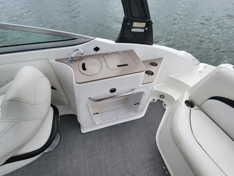 Slide: The Image of Hurricane 2400 Sundeck OB X/Treme 2014 - 5