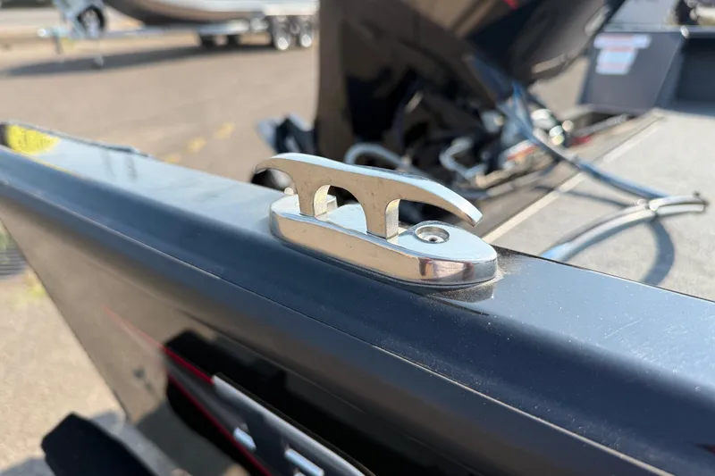Slide: The Image of 2023 Ranger VS1665SC boat cleat on deck, close-up view. - 16
