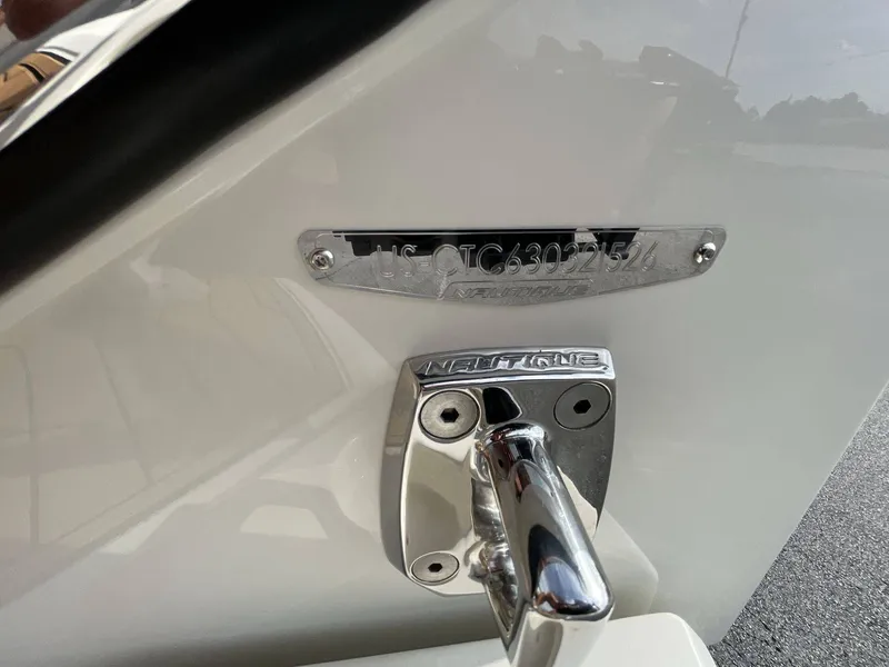 Slide: The Image of Nautique Super Air Nautique S23 2026 - 9