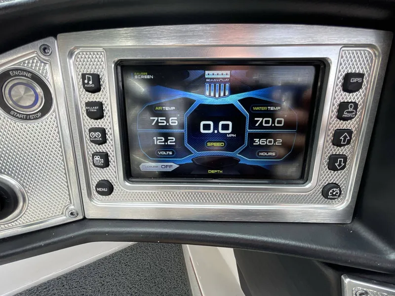 Slide: The Image of MasterCraft X23 2016 - 16