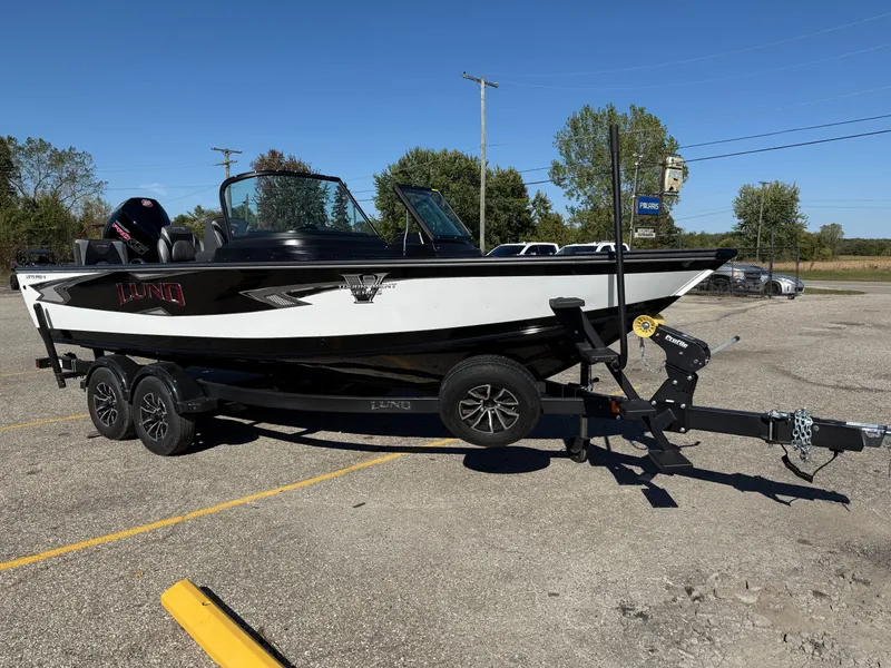 The Image of Lund 1975 Pro-V Sport 2026 - 1