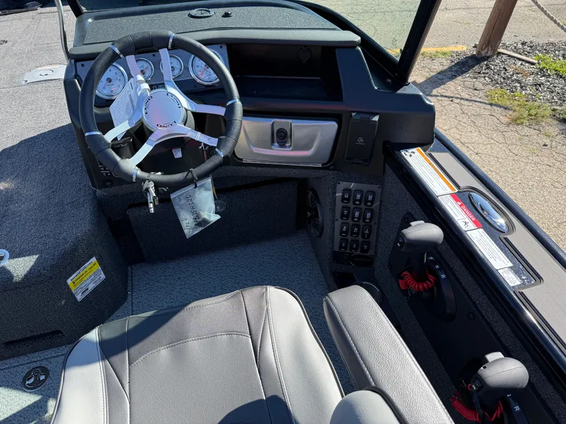 Slide: The Image of Lund 1975 Pro-V Sport 2026 - 12