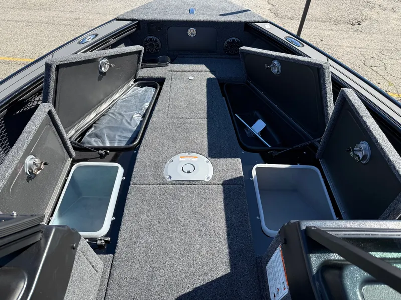 Slide: The Image of Lund 1975 Pro-V Sport 2026 - 14