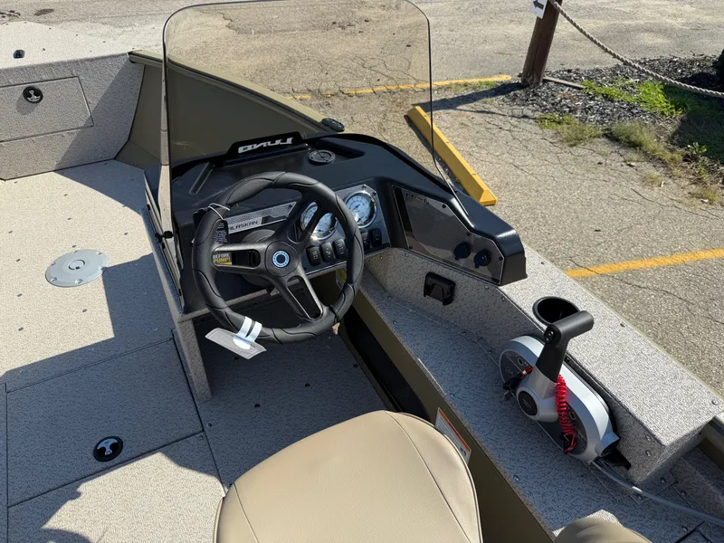 Slide: The Image of Lund 1675 Alaskan SS 2026 - 4