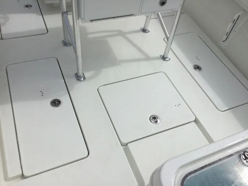 Slide: The Image of Pair Customs 21 Center Console MV 2026 - 13