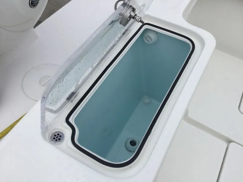 Slide: The Image of Pair Customs 21 Center Console MV 2026 - 23