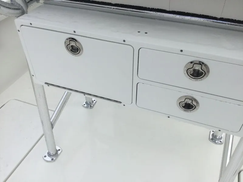 Slide: The Image of Pair Customs 21 Center Console MV 2026 - 6