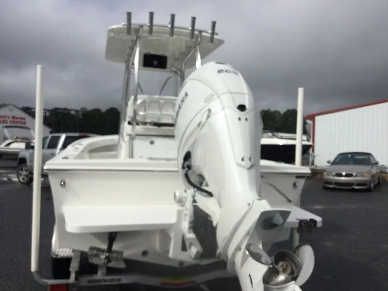 Slide: The Image of Pair Customs 21 Center Console MV 2026 - 7