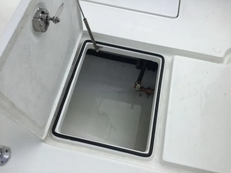 Slide: The Image of Pair Customs 21MV Center Console 2026 - 14