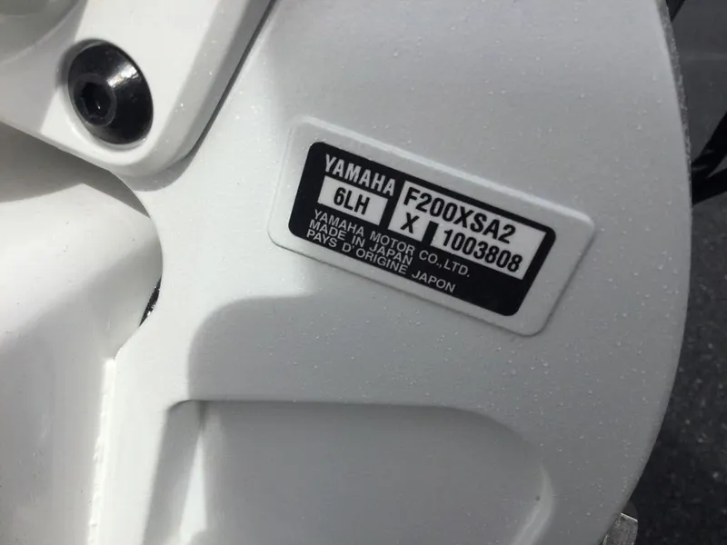 Slide: The Image of Pair Customs 21MV Center Console 2026 - 3