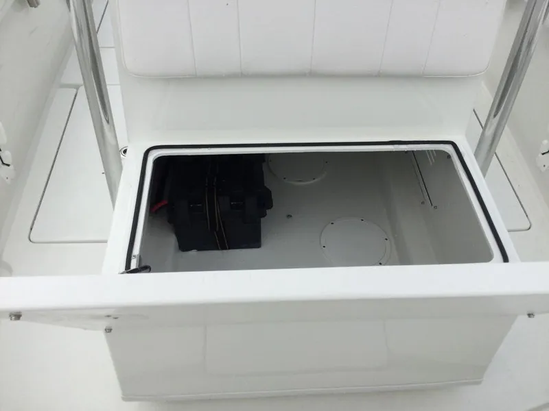 Slide: The Image of Pair Customs 21MV Center Console 2026 - 8