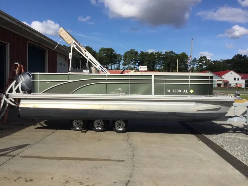 Slide: The Image of Bennington 22 SSX DG S/EM Y 2018 - 12