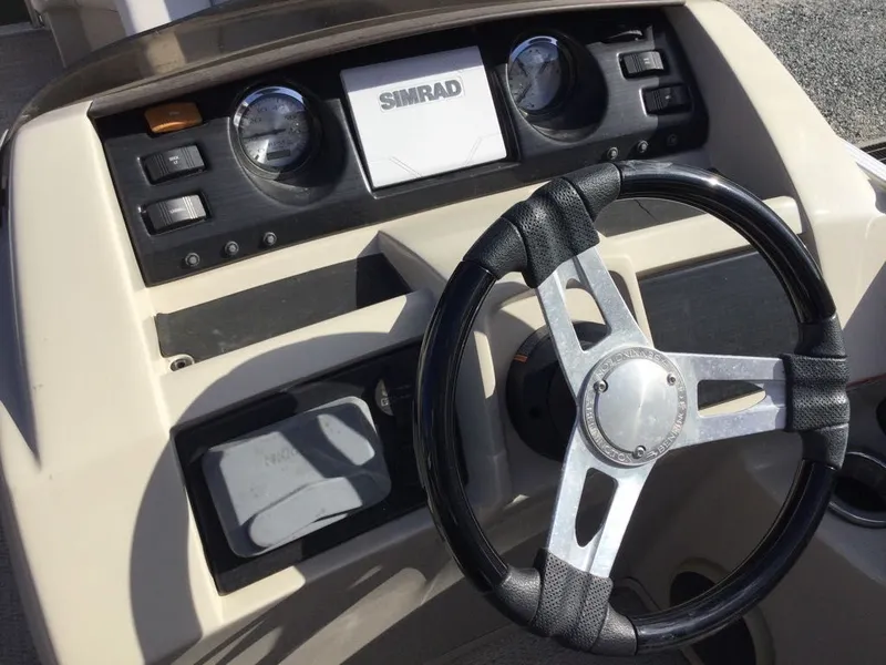 Slide: The Image of Bennington 22 SSX DG S/EM Y 2018 - 13