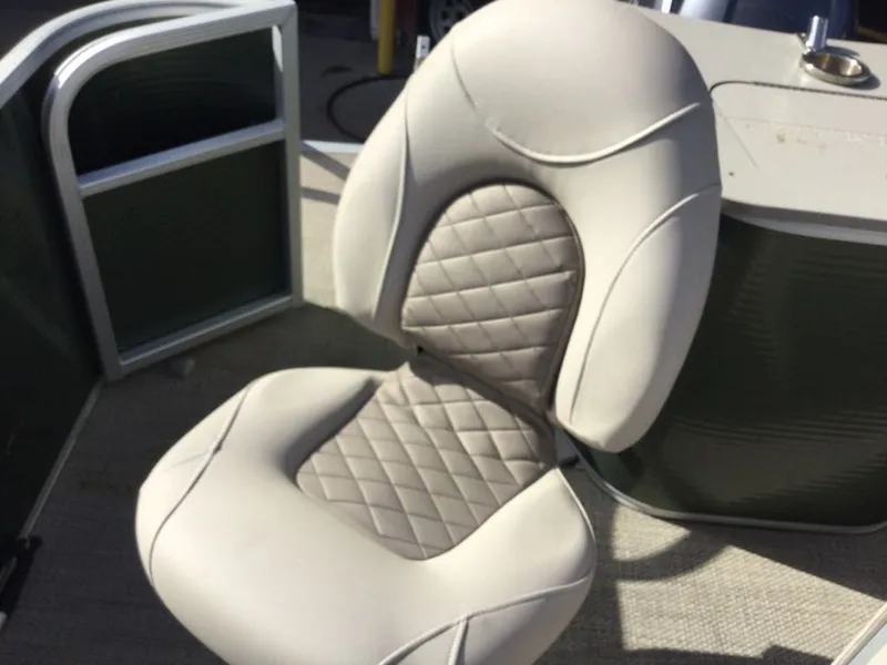 Slide: The Image of Bennington 22 SSX DG S/EM Y 2018 - 2