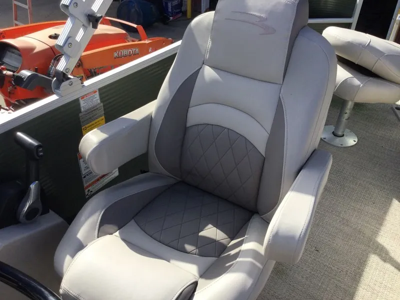 Slide: The Image of Bennington 22 SSX DG S/EM Y 2018 - 5