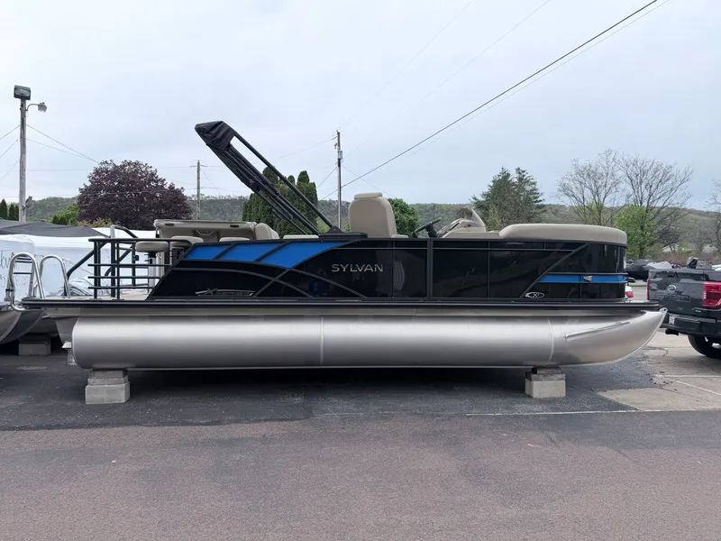 Slide: The Image of Sylvan X3 DLZ DH BAR 2026 - 19