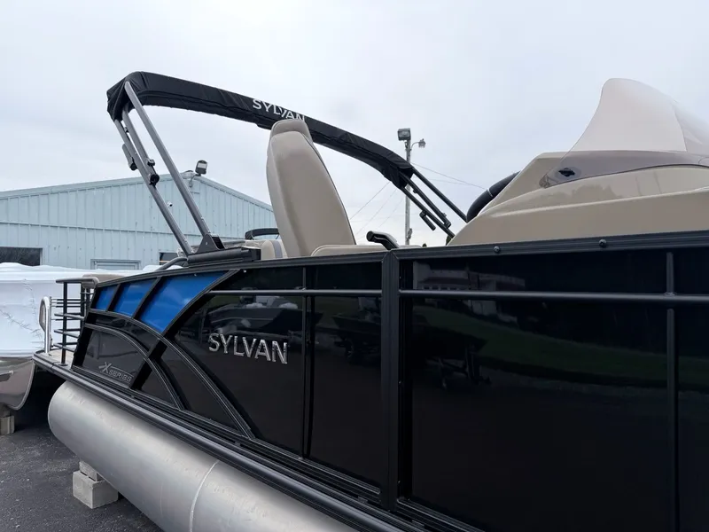 Slide: The Image of Sylvan X3 DLZ DH BAR 2026 - 7