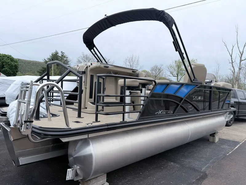 Slide: The Image of Sylvan X3 DLZ DH BAR 2026 - 8