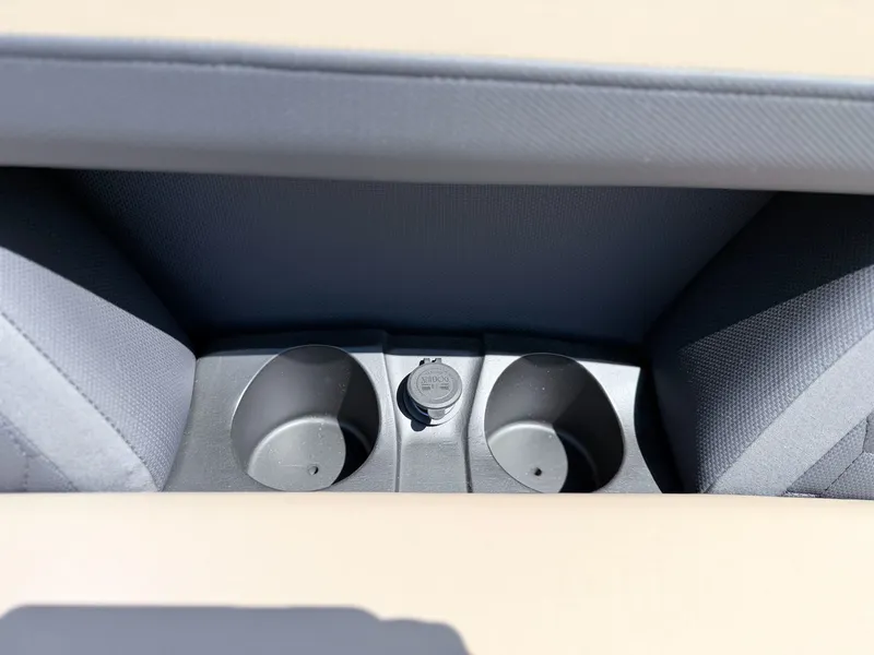 Slide: The Image of Sylvan L5 DLZ Bar Tritoon 2026 - 17